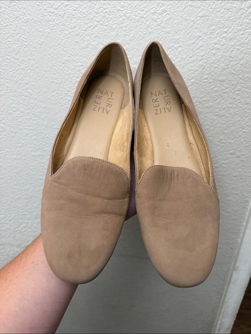 Naturalizer Taupe Nubuck Slip-On Loafers 8 Wide